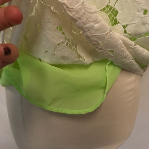 Collective Concepts Lace & Neon Layered Blouse Medium - Picture 6 of 8